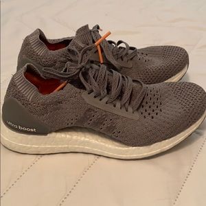 Adidas ultraboost tennis shoes